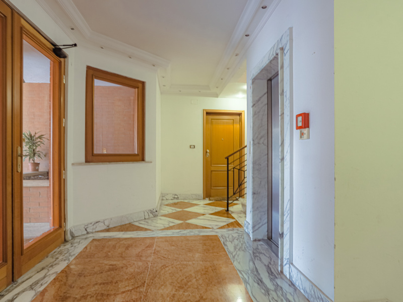 Tipologia Immobile: appartamento Provincia: roma Comune: roma Località: eur - papillo Indirizzo: Via Diego Valeri