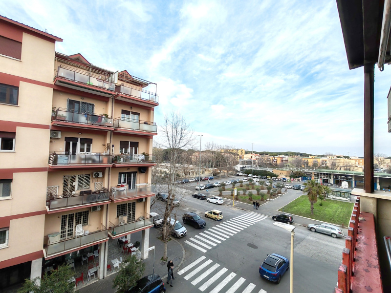 Tipologia Immobile: appartamento Provincia: roma Comune: roma Località: ostia levante Indirizzo: Piazza Vega