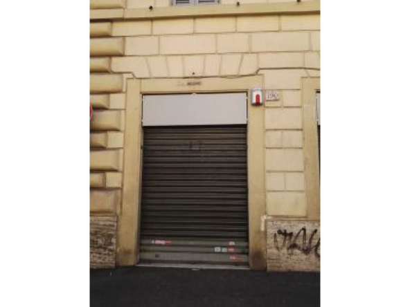 Tipologia Immobile: negozio Provincia: roma Comune: roma Località: campitelli - centro storico Indirizzo: Corso Vittorio Emanuele II