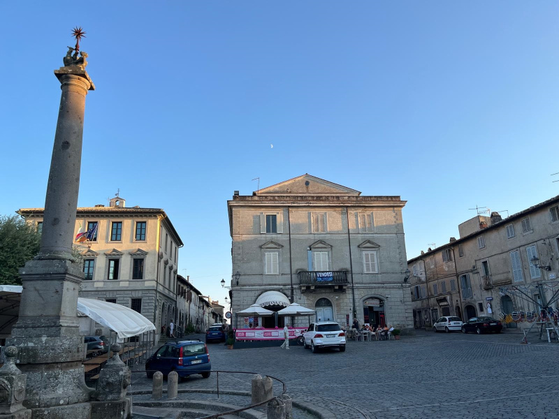 Tipologia Immobile: appartamento Provincia: viterbo Comune: oriolo romano Località:  Indirizzo: Piazza Umberto I