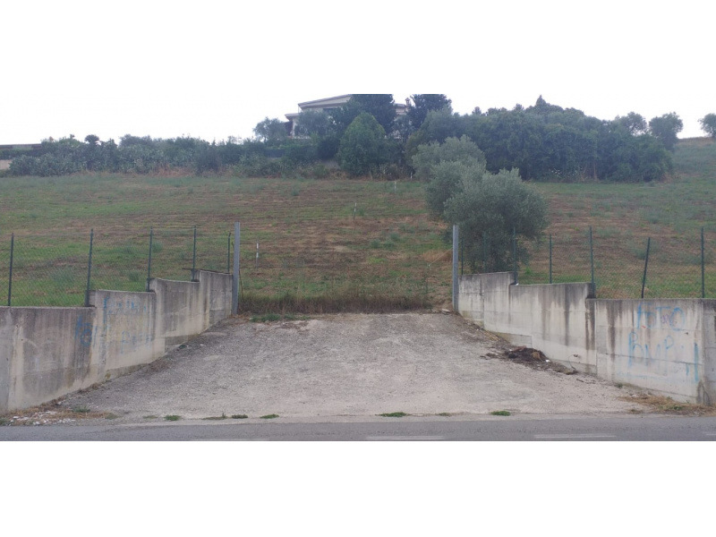 Tipologia Immobile: terreno agricolo Provincia: roma Comune: fonte nuova Località: tor lupara Indirizzo: Via Salvatoretto