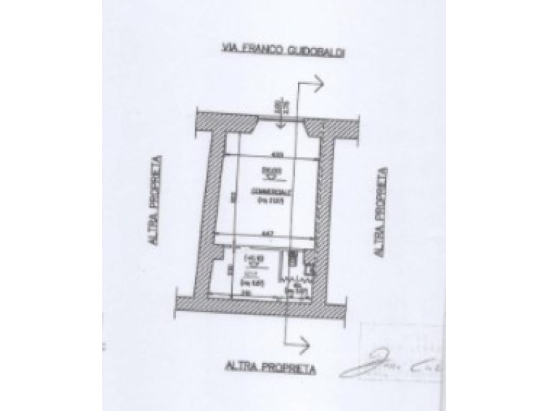 Tipologia Immobile: negozio Provincia: roma Comune: genzano di roma Località:  Indirizzo: Via Franco Guidobaldi